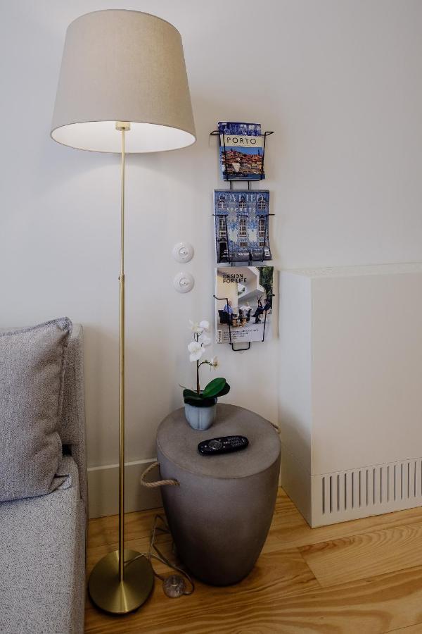 Boutique Rentals-Flores Terrace Historical Centre Porto Luaran gambar